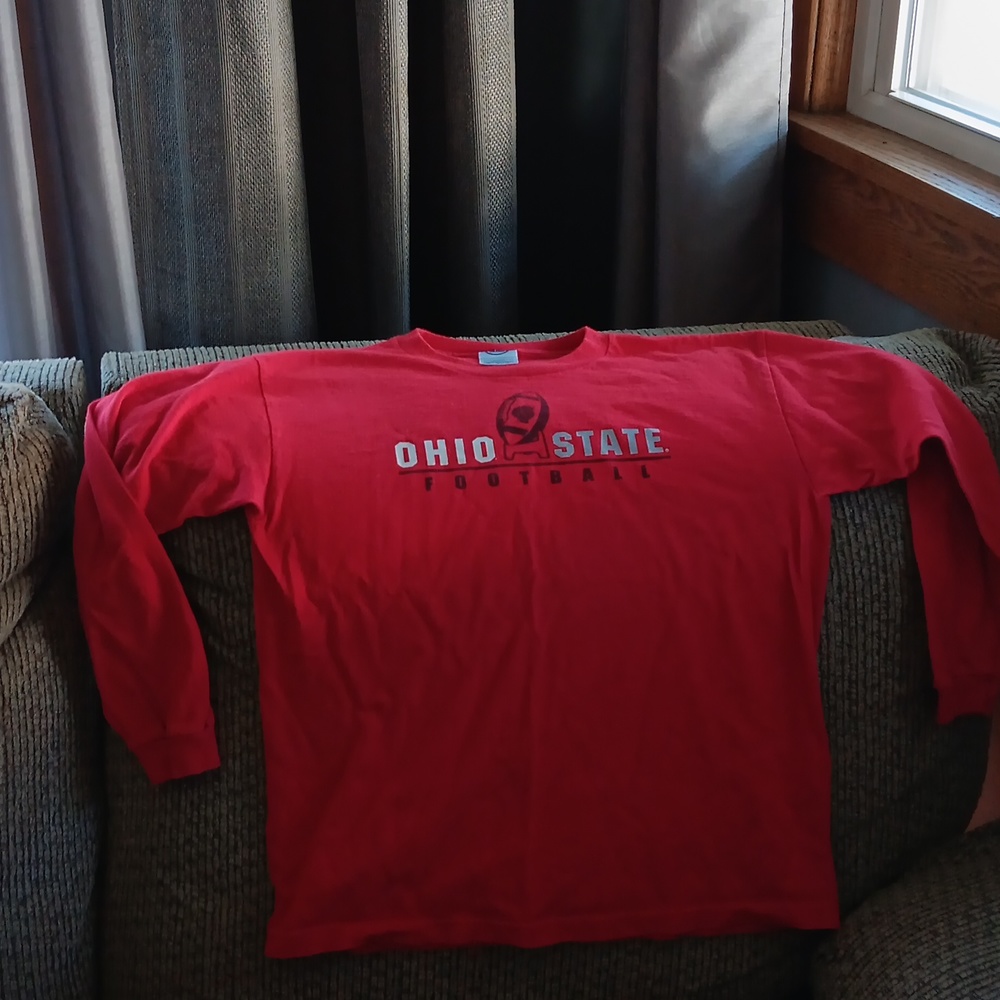 Ohio State long sleeve shirt, boys large